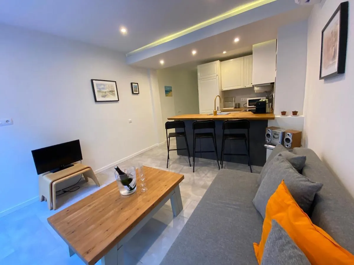 Renovated Apartment 5 Minutes Walk To The Beach Caldes D'Estrach